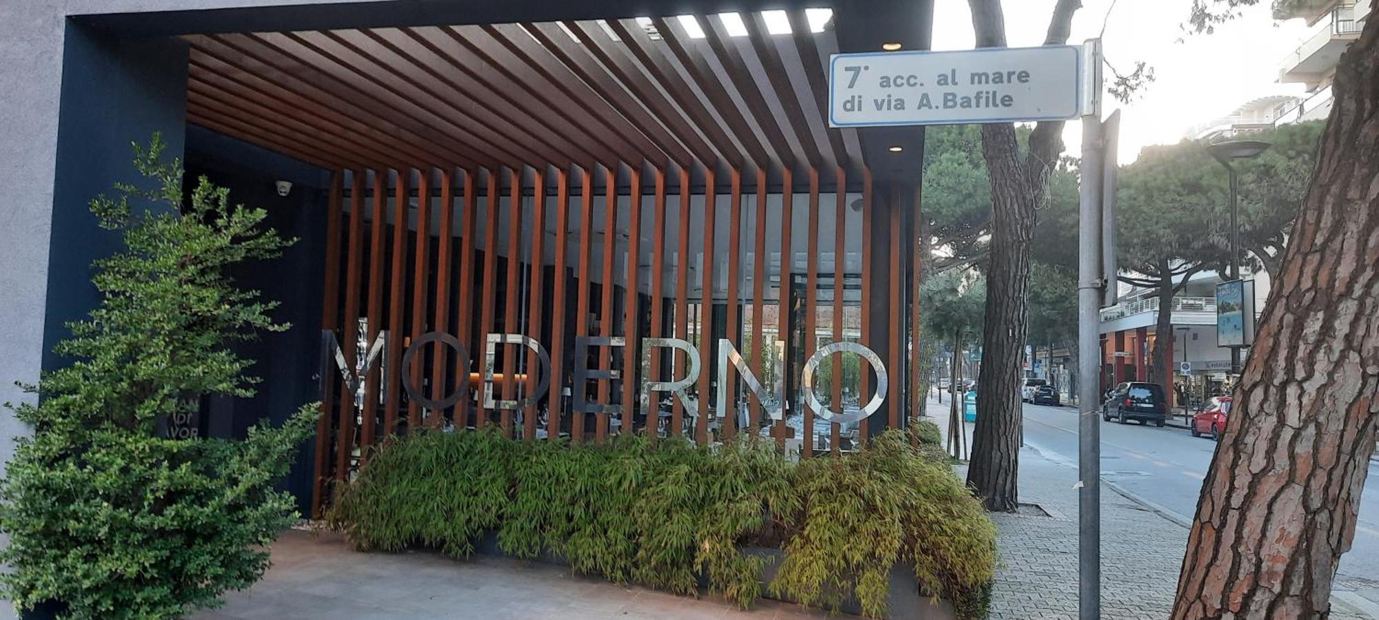 Hotel Moderno Lido di Jesolo Exterior photo