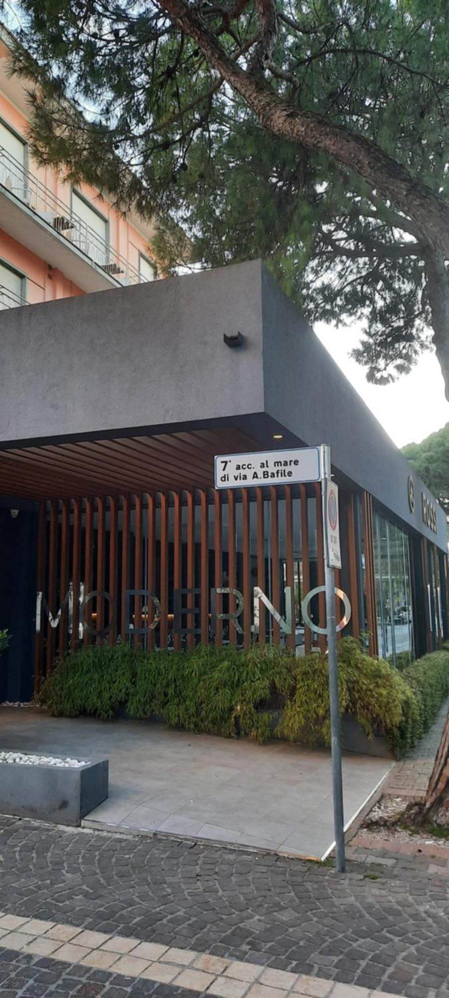 Hotel Moderno Lido di Jesolo Exterior photo